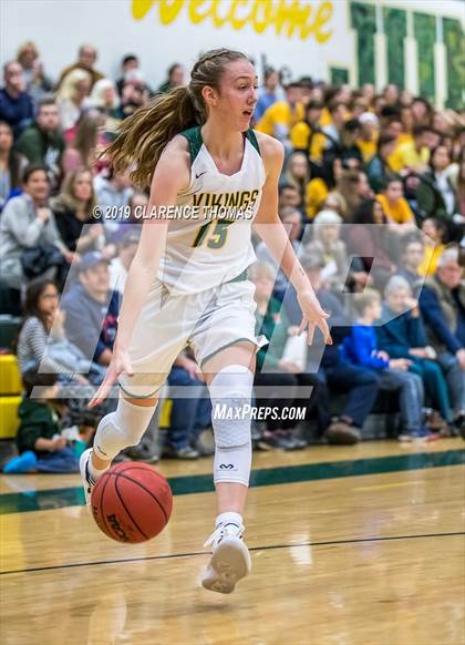 Thumbnail 1 in Woodgrove @ Loudoun Valley photogallery.