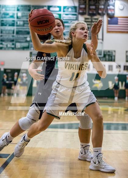 Thumbnail 2 in Woodgrove @ Loudoun Valley photogallery.