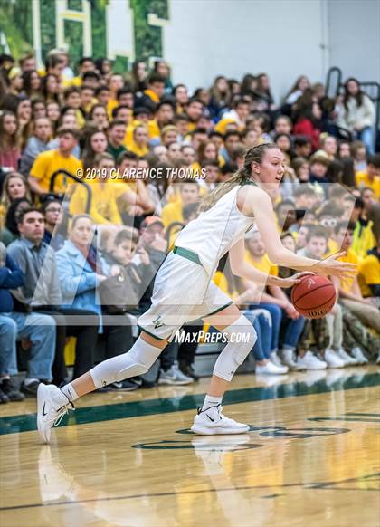 Thumbnail 1 in Woodgrove @ Loudoun Valley photogallery.