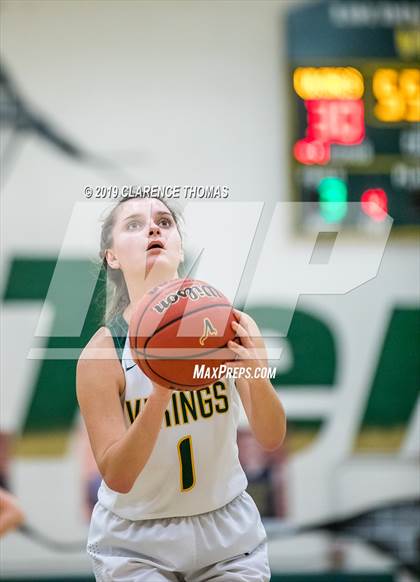 Thumbnail 3 in Woodgrove @ Loudoun Valley photogallery.
