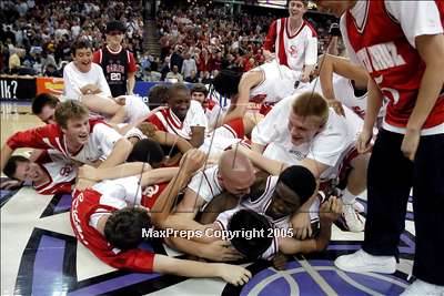 Thumbnail 3 in St. Augustine vs. Santa Cruz (State D3 Final) #1 photogallery.