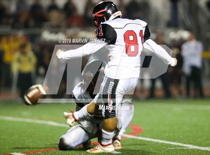 Thumbnail 3 in Simi Valley vs. Norte Vista (CIF SS D10 Quarterfinal) photogallery.
