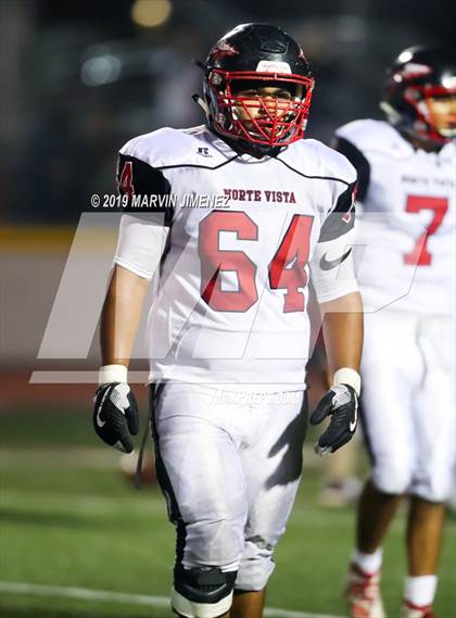 Thumbnail 2 in Simi Valley vs. Norte Vista (CIF SS D10 Quarterfinal) photogallery.