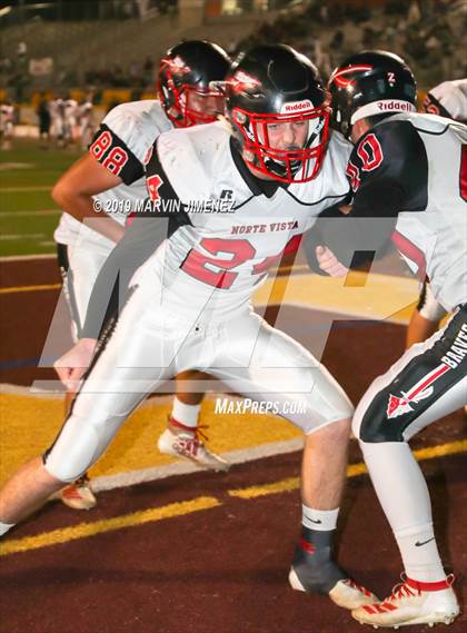 Thumbnail 1 in Simi Valley vs. Norte Vista (CIF SS D10 Quarterfinal) photogallery.