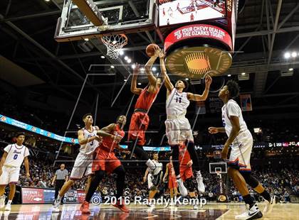 Thumbnail 2 in Chaminade vs. Rainier Beach  (Bass Pro Tournament of Champions) photogallery.