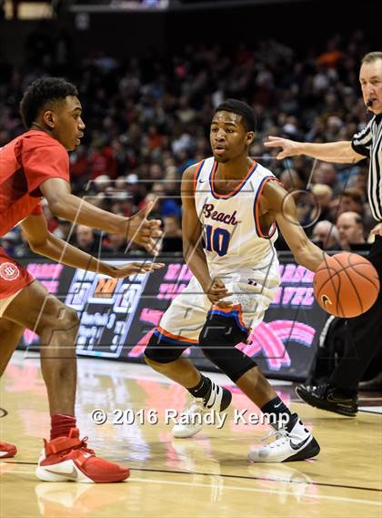 Thumbnail 3 in Chaminade vs. Rainier Beach  (Bass Pro Tournament of Champions) photogallery.