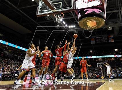 Thumbnail 1 in Chaminade vs. Rainier Beach  (Bass Pro Tournament of Champions) photogallery.