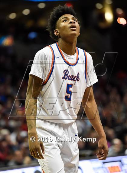Thumbnail 3 in Chaminade vs. Rainier Beach  (Bass Pro Tournament of Champions) photogallery.