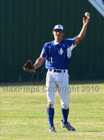 Thumbnail 3 in Rogers vs. Fayetteville photogallery.