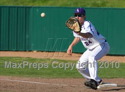 Thumbnail 3 in Rogers vs. Fayetteville photogallery.