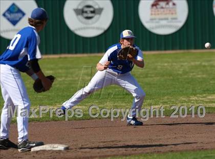 Thumbnail 3 in Rogers vs. Fayetteville photogallery.