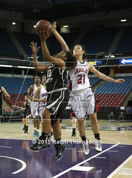 Thumbnail 3 in Archbishop Mitty vs. Dublin (CIF NorCal Regional D2 Final) photogallery.