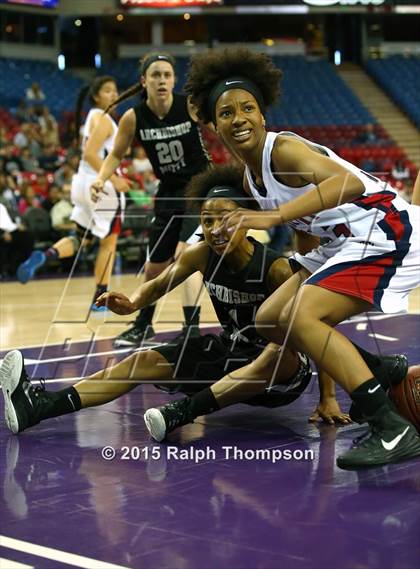 Thumbnail 3 in Archbishop Mitty vs. Dublin (CIF NorCal Regional D2 Final) photogallery.