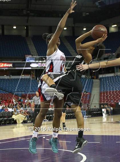 Thumbnail 2 in Archbishop Mitty vs. Dublin (CIF NorCal Regional D2 Final) photogallery.