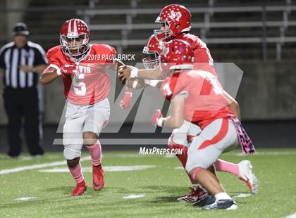 Thumbnail 1 in Travis vs Seguin photogallery.
