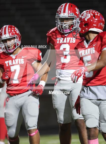 Thumbnail 2 in Travis vs Seguin photogallery.