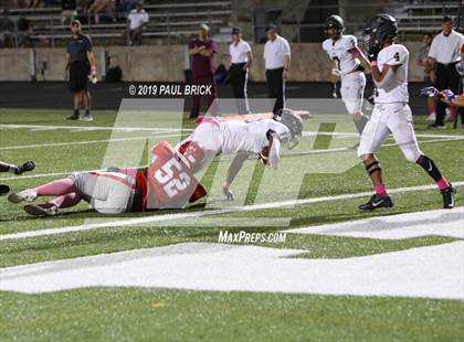 Thumbnail 1 in Travis vs Seguin photogallery.