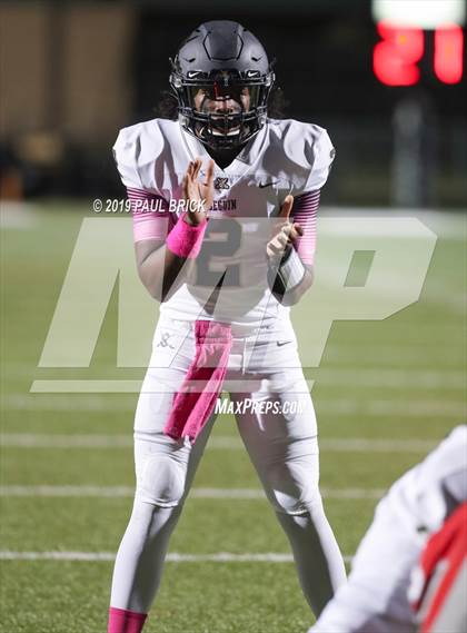 Thumbnail 1 in Travis vs Seguin photogallery.