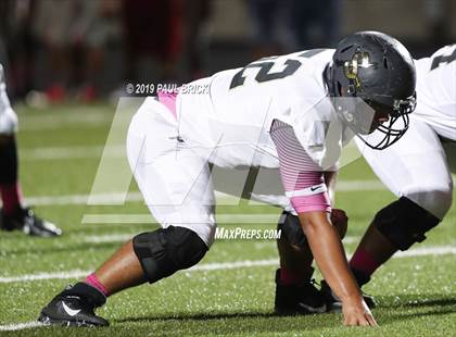 Thumbnail 2 in Travis vs Seguin photogallery.