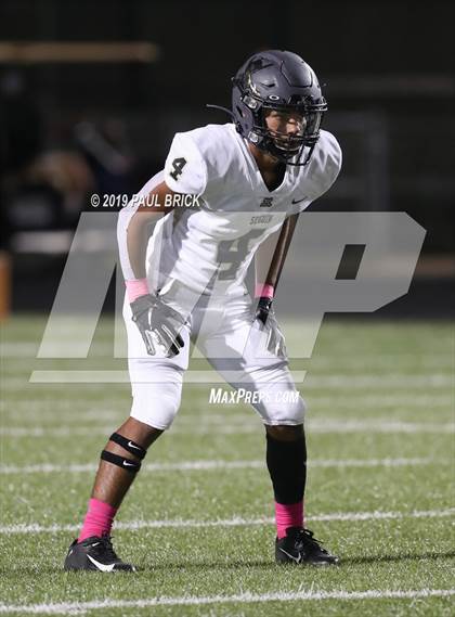 Thumbnail 1 in Travis vs Seguin photogallery.