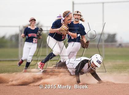 Thumbnail 2 in Beyer @ Enochs photogallery.
