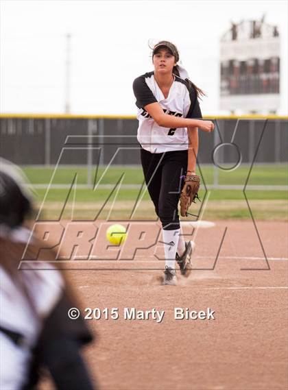 Thumbnail 2 in Beyer @ Enochs photogallery.