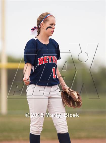 Thumbnail 2 in Beyer @ Enochs photogallery.