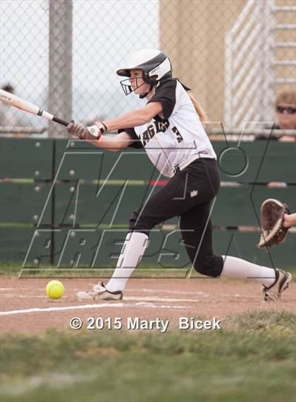 Thumbnail 2 in Beyer @ Enochs photogallery.
