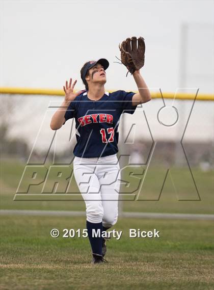 Thumbnail 3 in Beyer @ Enochs photogallery.