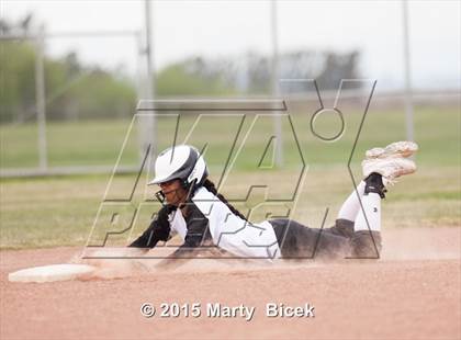 Thumbnail 1 in Beyer @ Enochs photogallery.