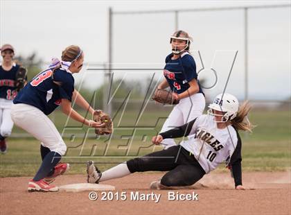Thumbnail 2 in Beyer @ Enochs photogallery.