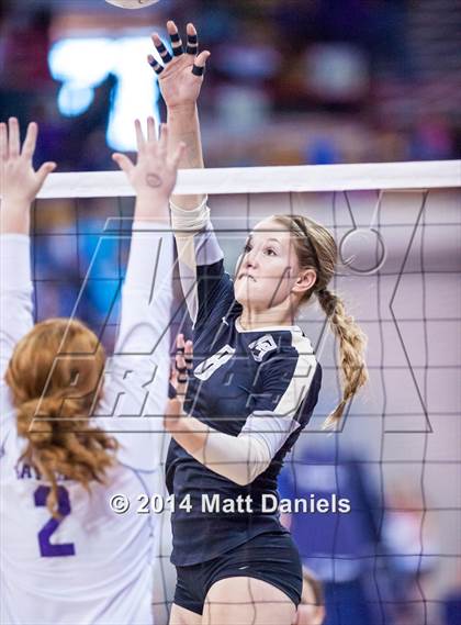 Thumbnail 3 in Bayfield vs. Pagosa Springs (CHSAA 3A Playoff) photogallery.