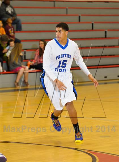 Thumbnail 2 in Frontier vs. Golden Valley (Kern Schools Shootout) photogallery.