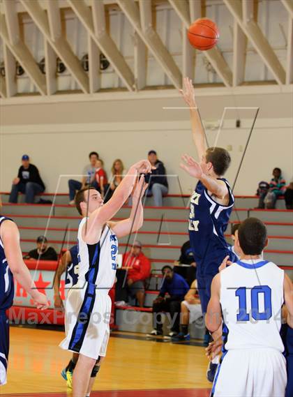 Thumbnail 1 in Frontier vs. Golden Valley (Kern Schools Shootout) photogallery.
