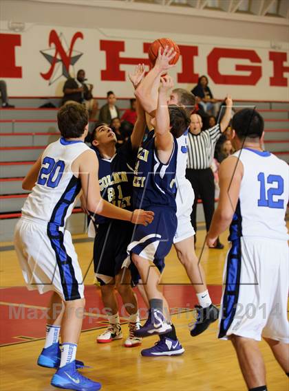 Thumbnail 1 in Frontier vs. Golden Valley (Kern Schools Shootout) photogallery.