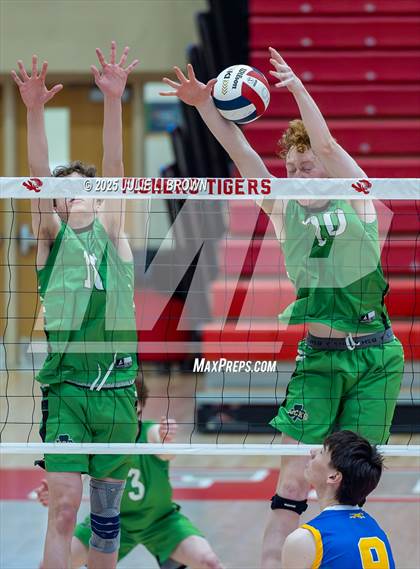 Thumbnail 3 in Westfield vs. Carmel (IHSAA Sectional 8 Round 1) photogallery.