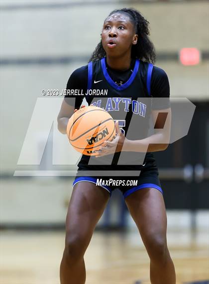 Thumbnail 2 in Clayton @ Southeast Raleigh photogallery.