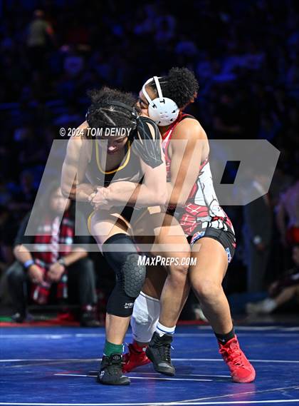 Thumbnail 3 in UIL 5A Championship Finals 138-152lb photogallery.