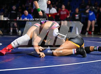 Thumbnail 1 in UIL 5A Championship Finals 138-152lb photogallery.
