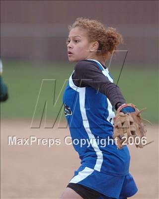 Thumbnail 2 in Valley vs. Vanden (Pre-Season Tournament of Champions) photogallery.