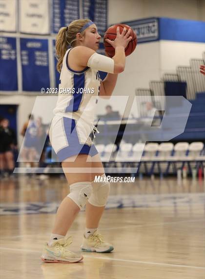 Thumbnail 2 in Columbia@Freeburg photogallery.