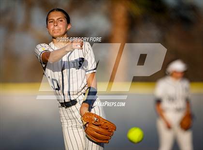 Thumbnail 2 in El Segundo @ Notre Dame (SO) photogallery.