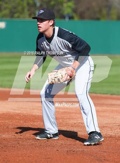 Thumbnail 3 in Carlmont vs. Franklin (Boras Classic North Bracket Rd 1) photogallery.