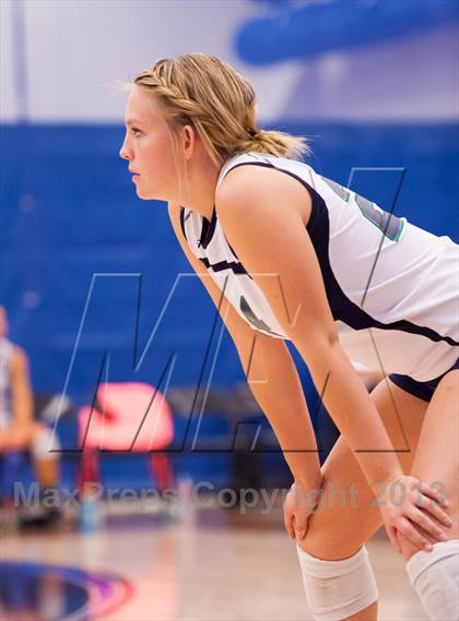 Thumbnail 2 in ThunderRidge vs. Legend (Titan Classic) photogallery.