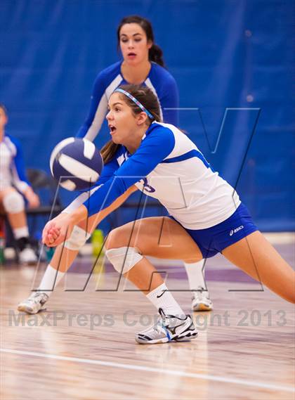 Thumbnail 2 in ThunderRidge vs. Legend (Titan Classic) photogallery.