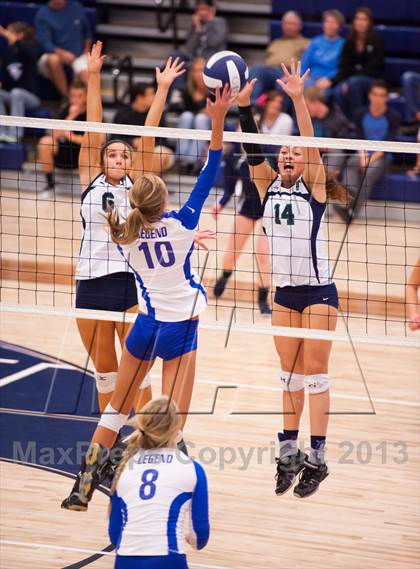 Thumbnail 1 in ThunderRidge vs. Legend (Titan Classic) photogallery.