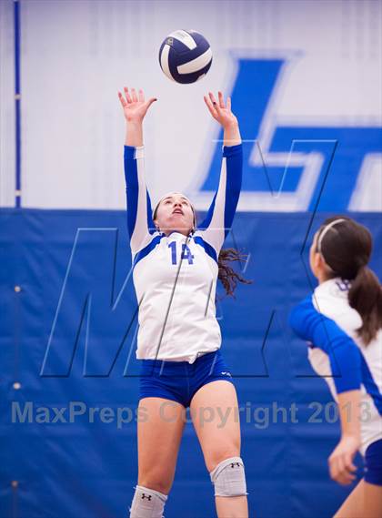 Thumbnail 1 in ThunderRidge vs. Legend (Titan Classic) photogallery.