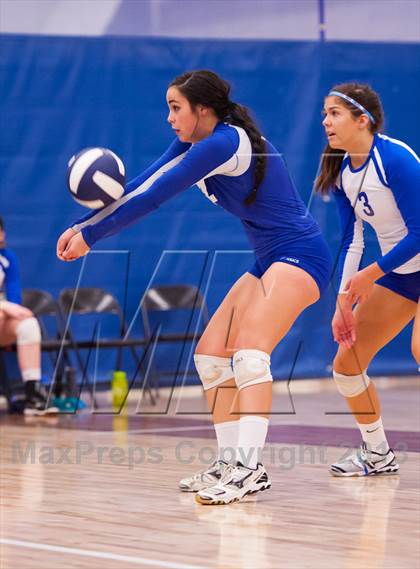 Thumbnail 1 in ThunderRidge vs. Legend (Titan Classic) photogallery.