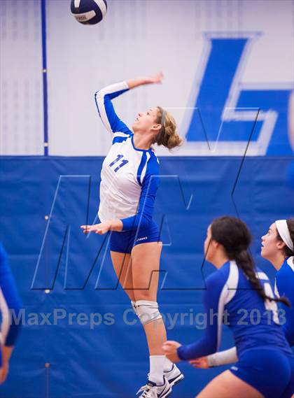 Thumbnail 3 in ThunderRidge vs. Legend (Titan Classic) photogallery.