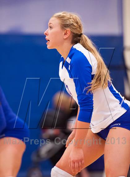 Thumbnail 2 in ThunderRidge vs. Legend (Titan Classic) photogallery.